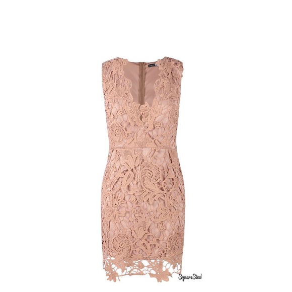 Boohoo Dresses & Skirts - Boutique Bella Lace Scallop Detail Dress